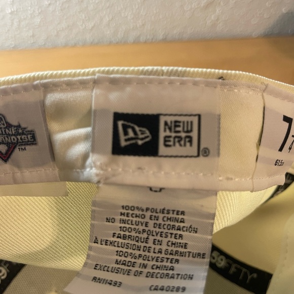 New Era Fitted Hat - Picture 5 of 6
